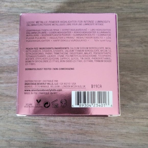 Anastasia Beverly Hills - Loose Highlighter in Peach Fizz - Picture 6 of 6